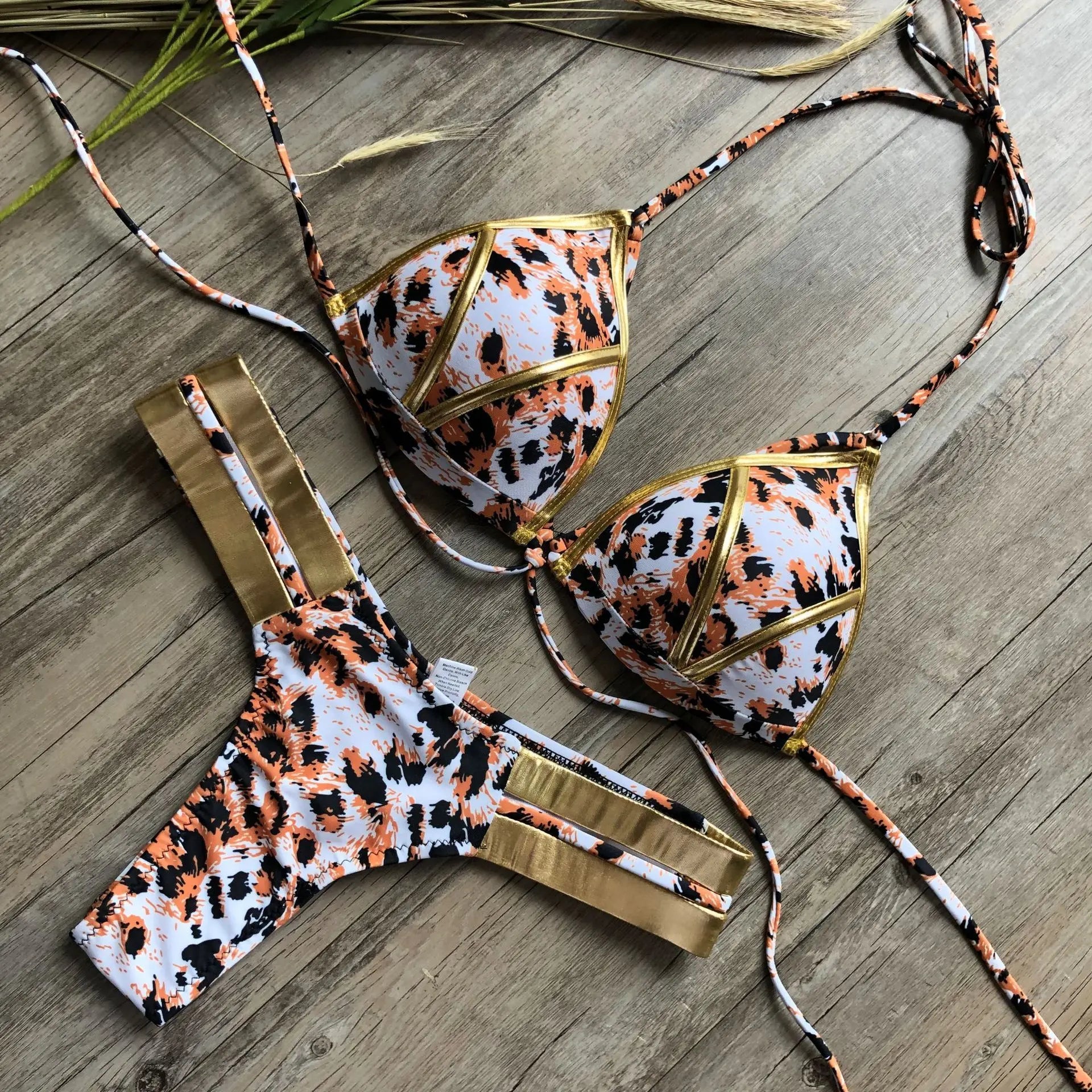 Bronzing bikini Leopard print